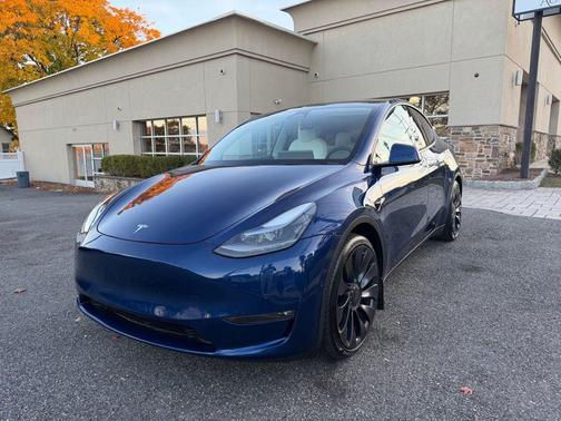 2022 Tesla Model Y Performance Dual Motor All-Wheel Drive