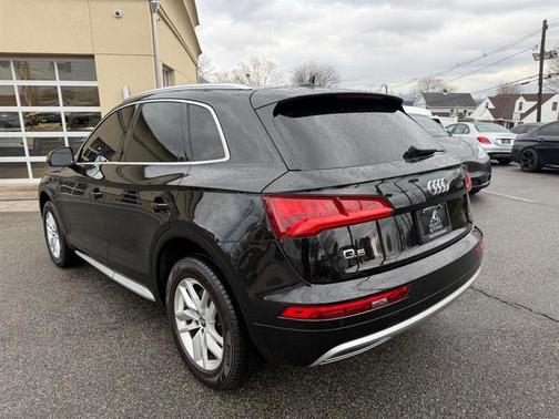 Black 2020 Audi Q5 45 Premium