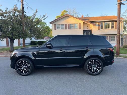 Black 2019 Land Rover Range Rover Sport HSE