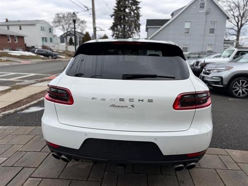 2018 Porsche Macan S