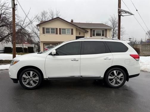 2013 Nissan Pathfinder Platinum