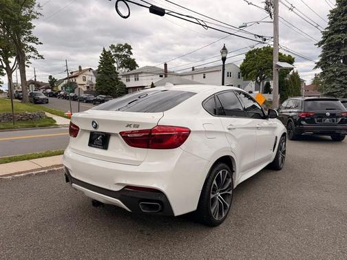 Alpine White 2018 BMW X6 xDrive35i