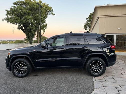 2021 Jeep Grand Cherokee Trailhawk