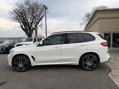 2020 BMW X5 M50i