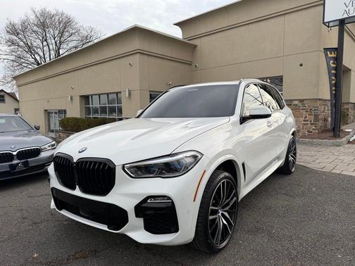 2020 BMW X5 M50i
