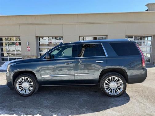 2019 Cadillac Escalade Platinum