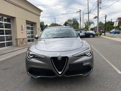 Stromboli Gray Metallic 2018 Alfa Romeo Stelvio Sport