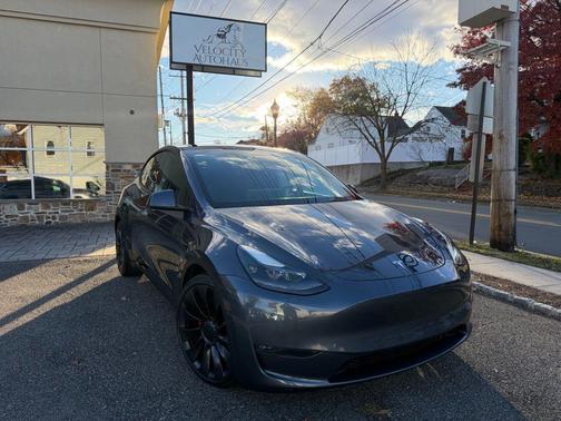 2022 Tesla Model Y Performance Dual Motor All-Wheel Drive