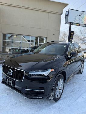 2016 Volvo XC90 T6 Momentum