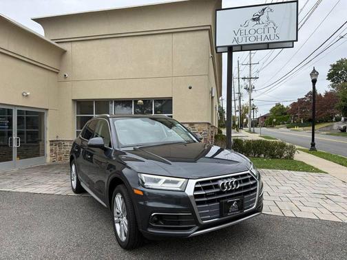 2020 Audi Q5 45 Premium Plus