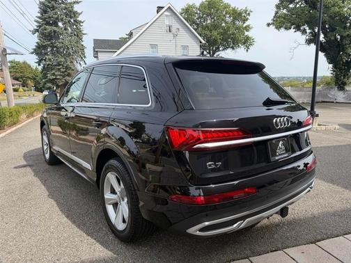2020 Audi Q7 55 Premium