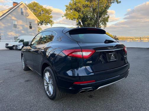 2019 Maserati Levante S GranLusso