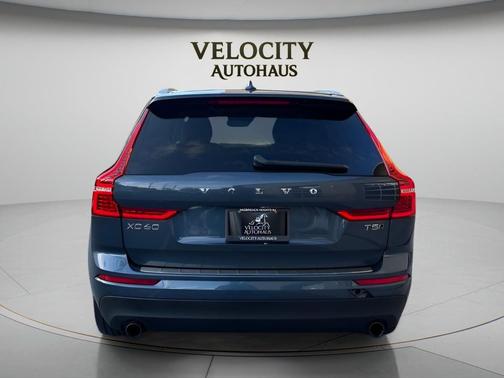 Denim Blue Metallic 2021 Volvo XC60 T5 Momentum