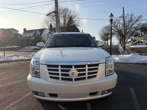 2011 Cadillac Escalade Premium