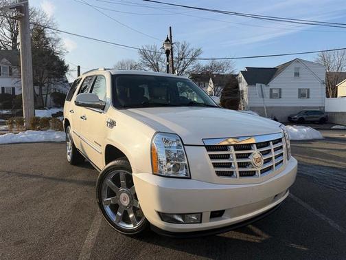 2011 Cadillac Escalade Premium