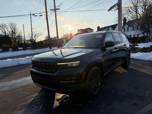 2023 Jeep Grand Cherokee L Summit Reserve