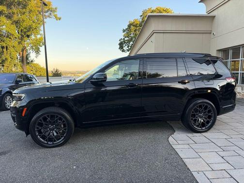 2023 Jeep Grand Cherokee L Summit Reserve