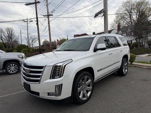 Crystal White 2018 Cadillac Escalade Premium Luxury