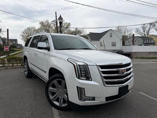 Crystal White 2018 Cadillac Escalade Premium Luxury