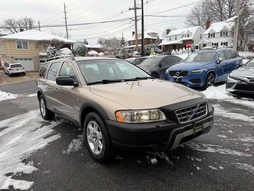 2005 Volvo XC70 2.5T