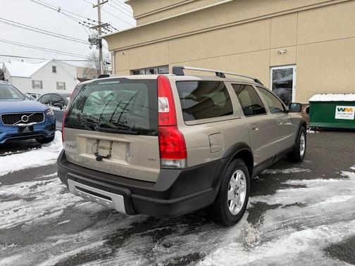 2005 Volvo XC70 2.5T