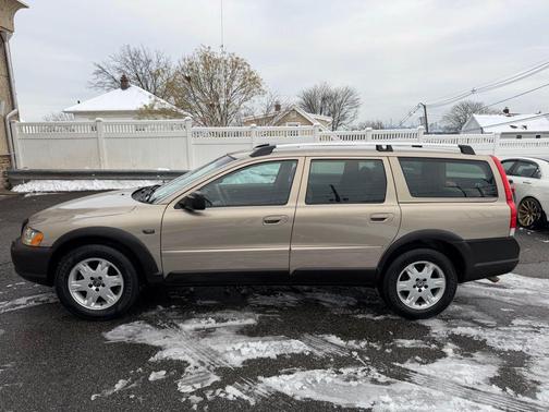 2005 Volvo XC70 2.5T