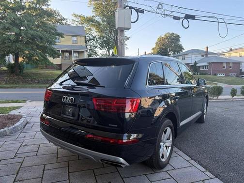2017 Audi Q7 2.0T Premium