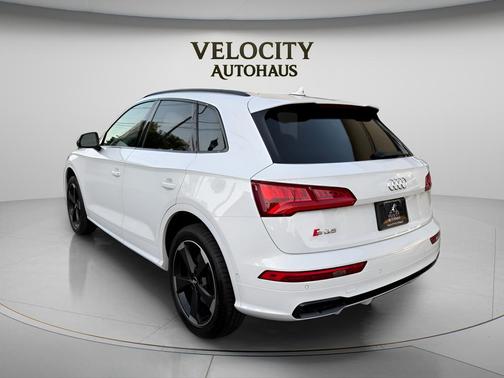 White 2019 Audi SQ5 3.0T Prestige