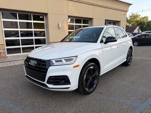 White 2019 Audi SQ5 3.0T Prestige