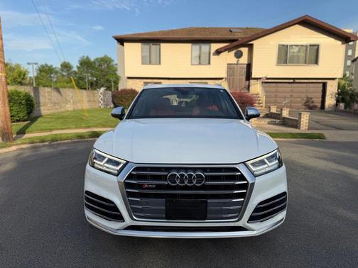 White 2019 Audi SQ5 3.0T Prestige