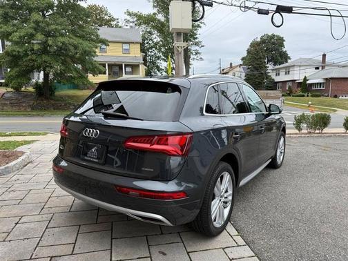 2020 Audi Q5 45 Premium Plus