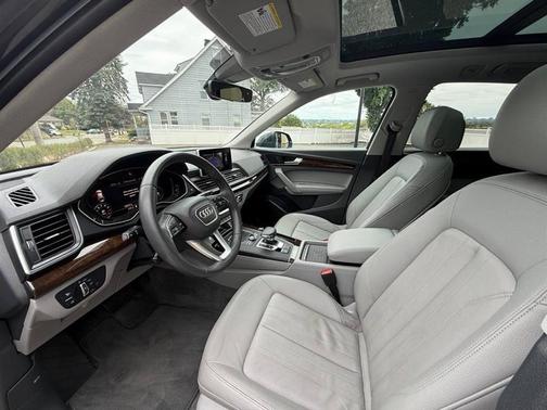 2020 Audi Q5 45 Premium Plus