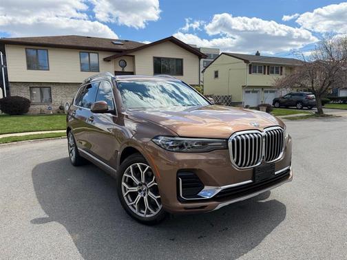 Bronze Metallic 2019 BMW X7 xDrive40i