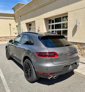 Agate Grey Metallic 2018 Porsche Macan Macan