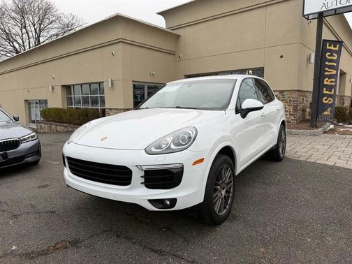 2017 Porsche Cayenne Platinum Edition