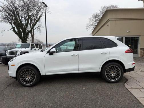 2017 Porsche Cayenne Platinum Edition