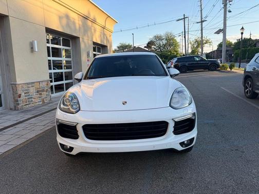 White 2017 Porsche Cayenne Platinum Edition
