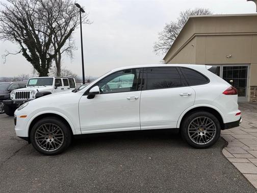 2017 Porsche Cayenne Platinum Edition