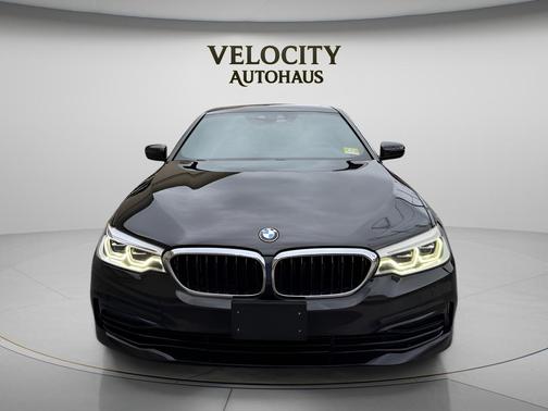 Black Sapphire Metallic 2019 BMW 540 xDrive