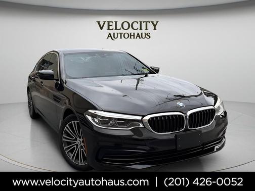 Black Sapphire Metallic 2019 BMW 540 xDrive