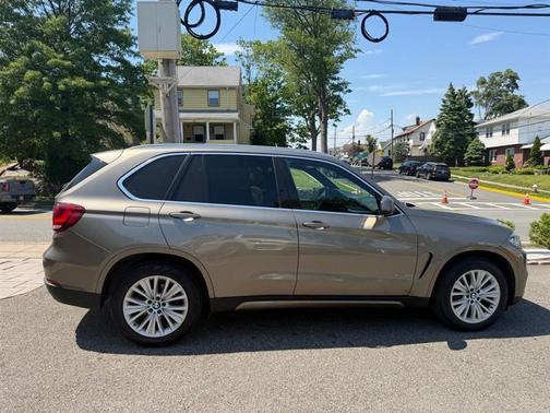 Atlas Cedar Metallic 2017 BMW X5 xDrive35i