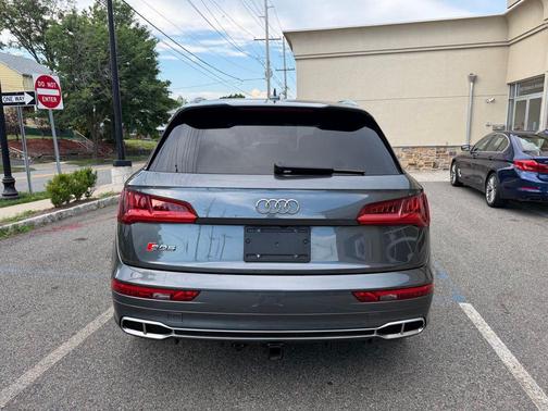 Daytona Gray Pearl Effect 2020 Audi SQ5 3.0T Premium Plus