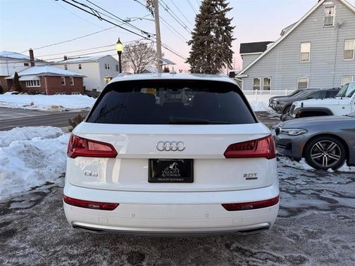 2018 Audi Q5 2.0T Tech Premium