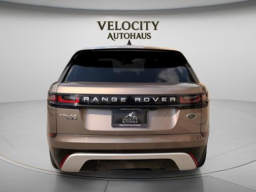 Gold 2018 Land Rover Range Rover Velar P380 SE R-Dynamic