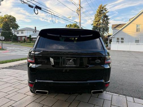 2021 Land Rover Range Rover Sport HSE Silver Edition
