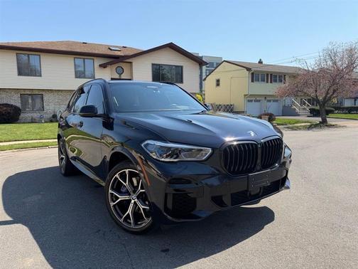 Carbon Black Metallic 2023 BMW X5 xDrive40i