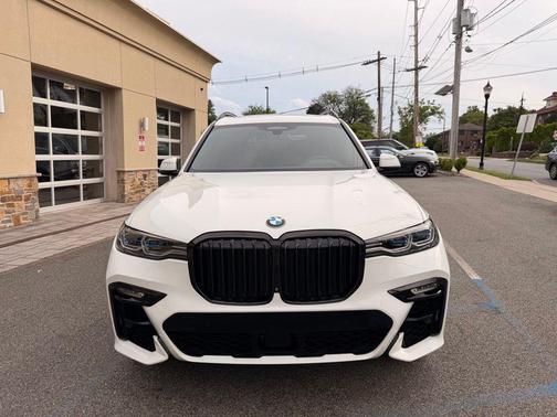 Alpine White 2020 BMW X7 M50i