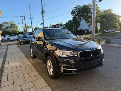 Black Sapphire Metallic 2015 BMW X5 xDrive35i