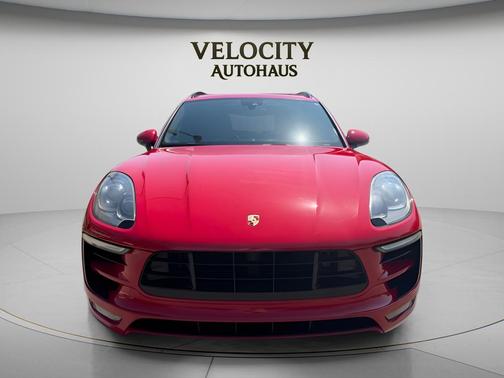 Carmine Red 2018 Porsche Macan Macan GTS