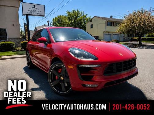 Carmine Red 2018 Porsche Macan Macan GTS